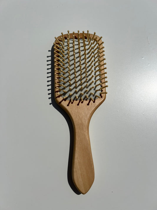 Kartáč s krystalovými kamínky
